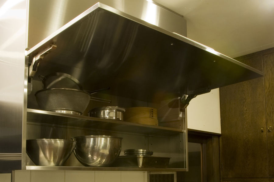 コンロ＆オーブンは業務用のハイクオリティなプロ仕様